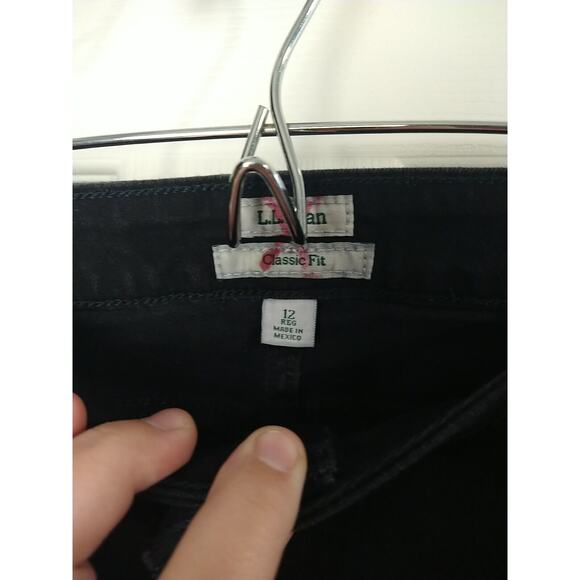 L.L. Bean Woman's 12 Jeans Black Classic Fit Straight 5 Pocket Casual - Picture 5 of 10